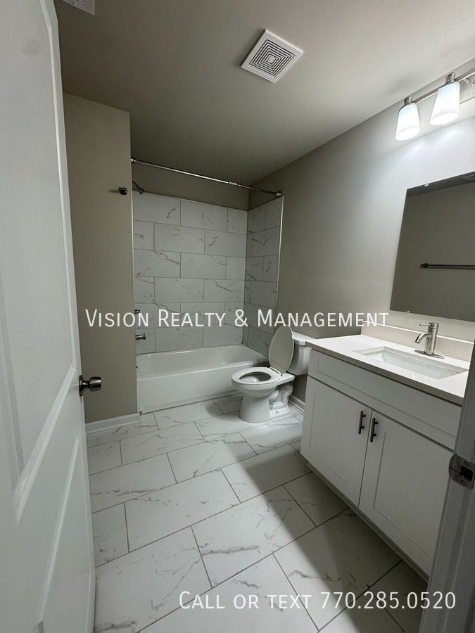 Beautiful 3 BD 2.5 BA Townhome MOVE in READY property image