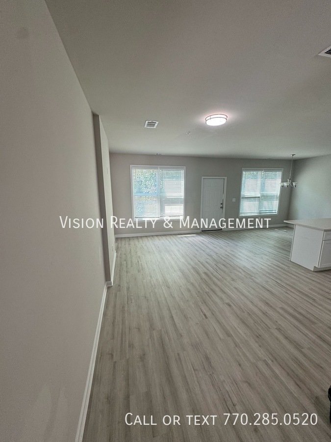 Beautiful 3 BD 2.5 BA Townhome MOVE in READY property image