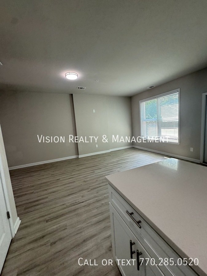 Beautiful 3 BD 2.5 BA Townhome MOVE in READY property image