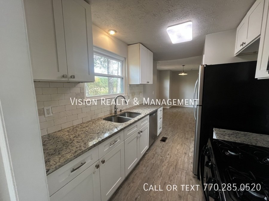 Lovely 3BD/2BA In Douglasville property image
