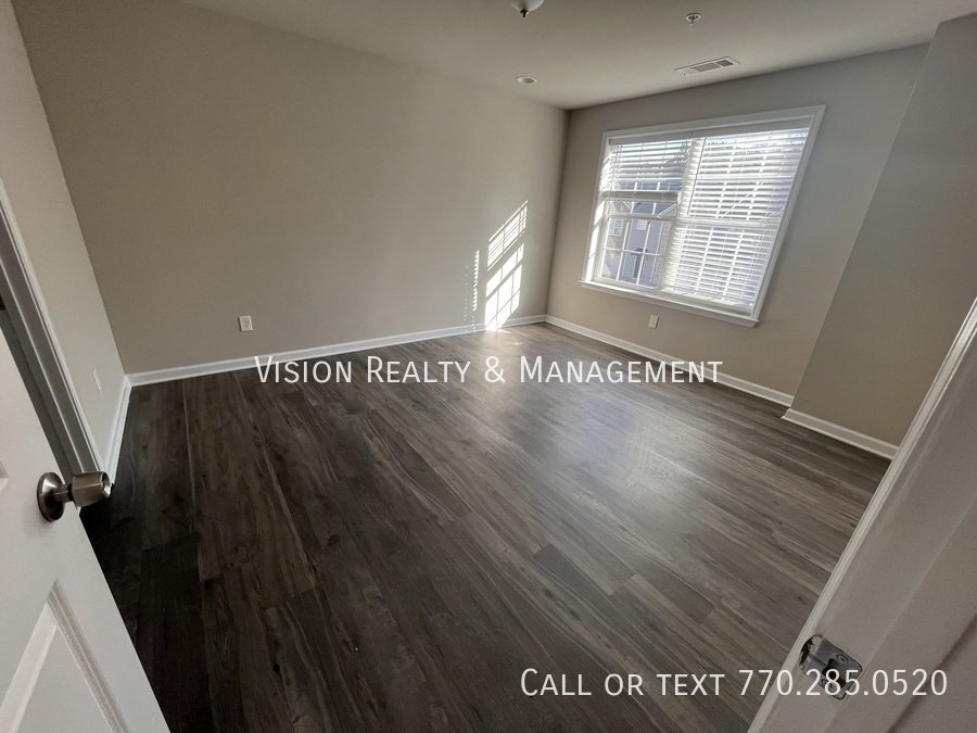 Beautiful 3 BD 2.5 BA Townhome MOVE in READY property image