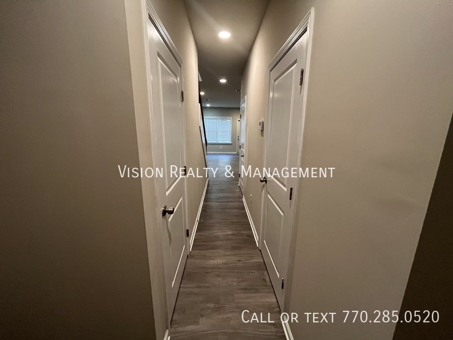 Beautiful 3 BD 2.5 BA Townhome MOVE in READY property image