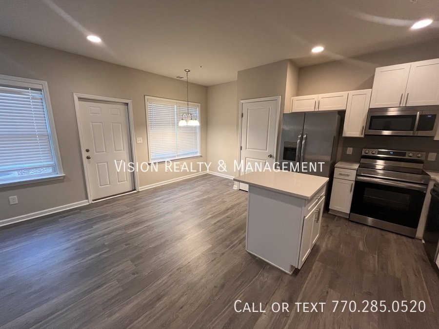 Beautiful 3 BD 2.5 BA Townhome MOVE in READY property image