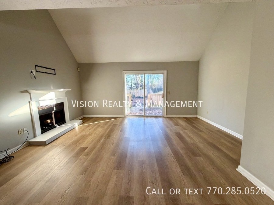 Beautiful 1BD 1.5 BA Townhome MOVE in READY property image