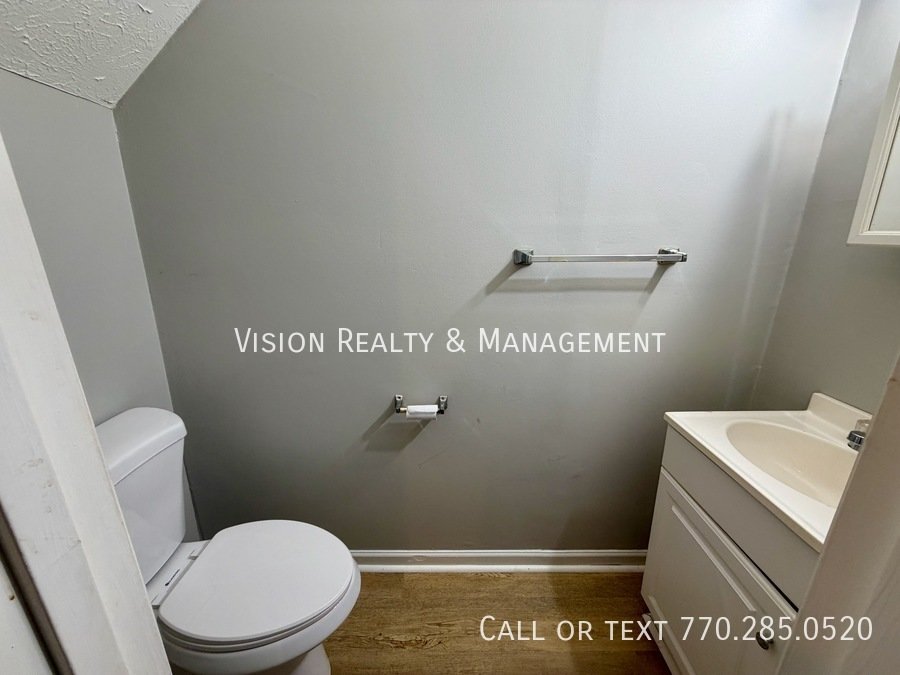 Beautiful 1BD 1.5 BA Townhome MOVE in READY property image