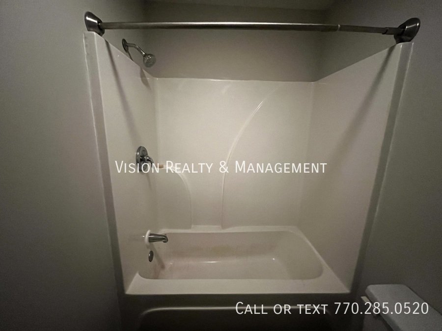 3BD/1BA in Winston property image