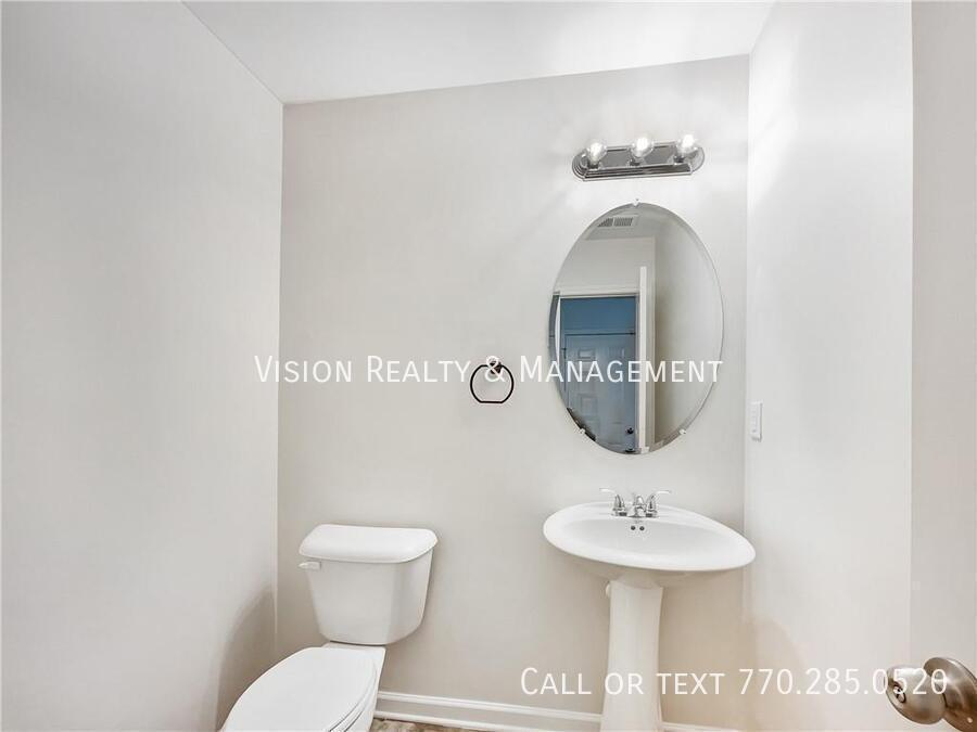 Beautiful 3 BD 2.5 BA In Atlanta! property image