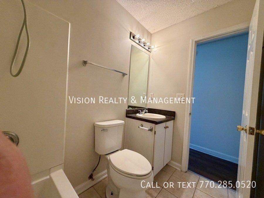 Lovely 3BD/2.5 BA In Lithonia property image