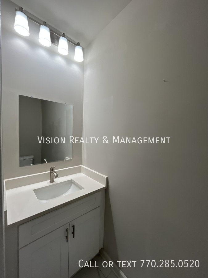 Beautiful 3 BD 2.5 BA Townhome MOVE in READY property image