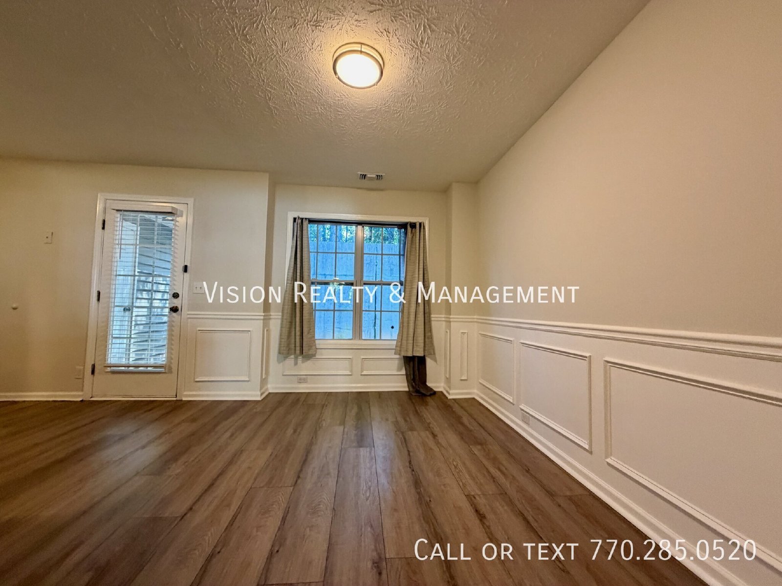 Beautiful 2 BD 2 BA Townhome property image