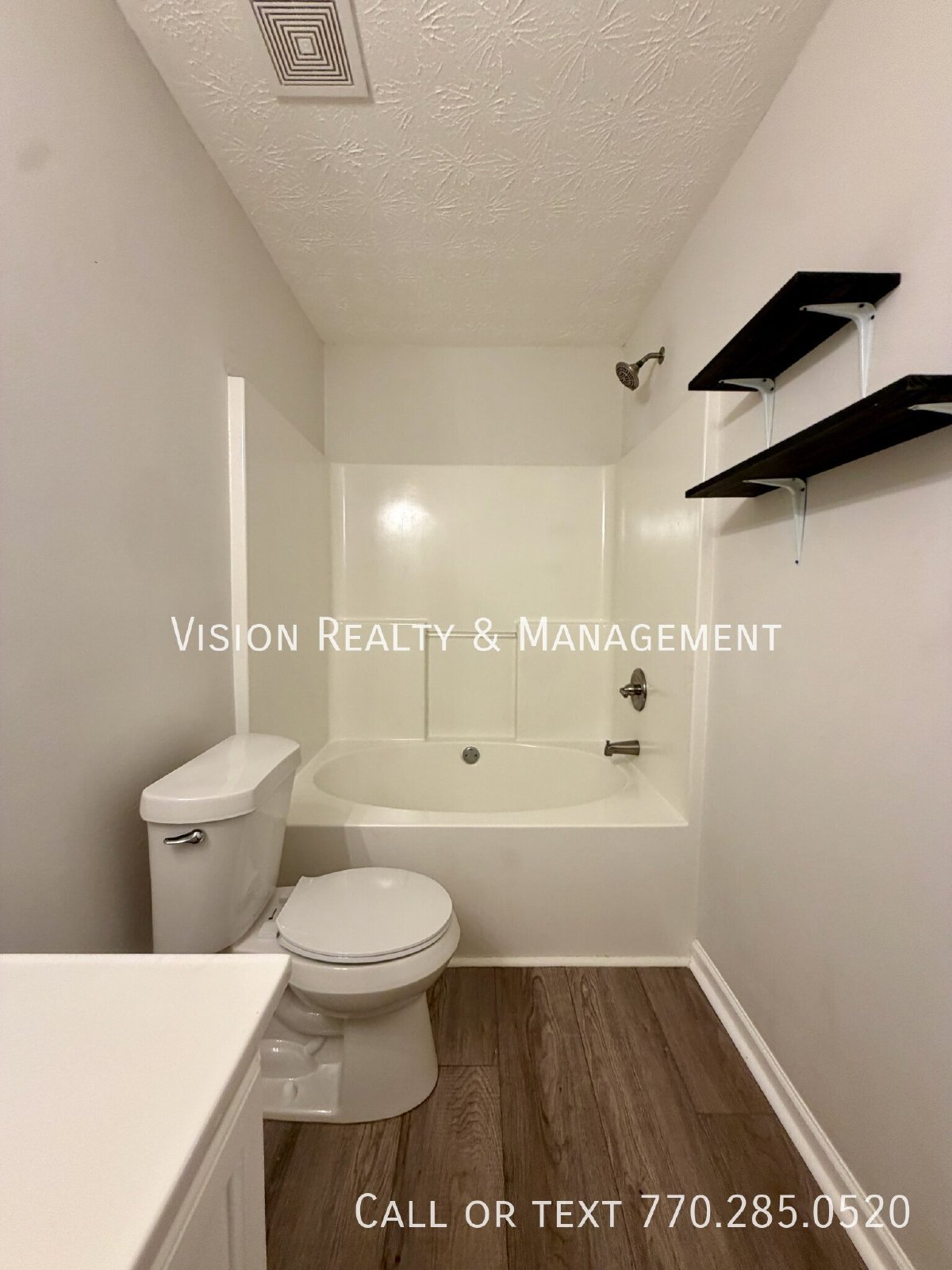 Beautiful 2 BD 2 BA Townhome property image