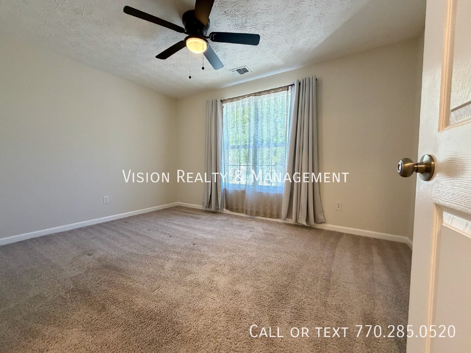 Beautiful 2 BD 2 BA Townhome property image