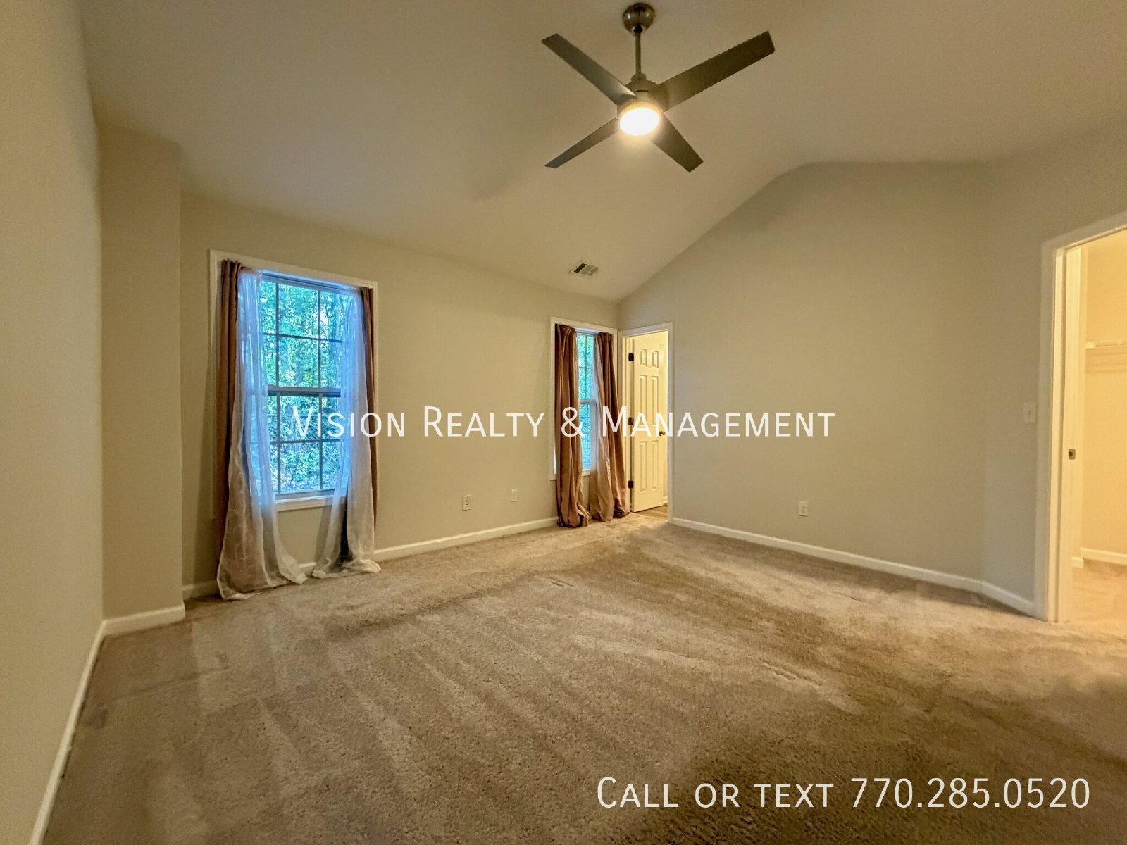 Beautiful 2 BD 2 BA Townhome property image