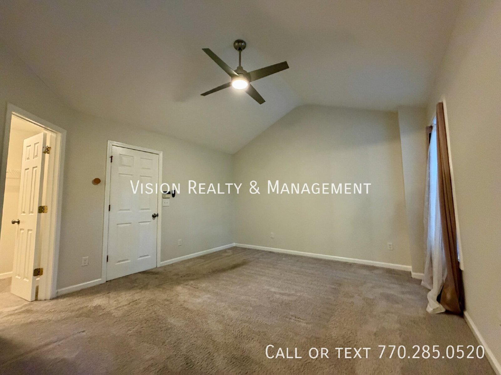 Beautiful 2 BD 2 BA Townhome property image