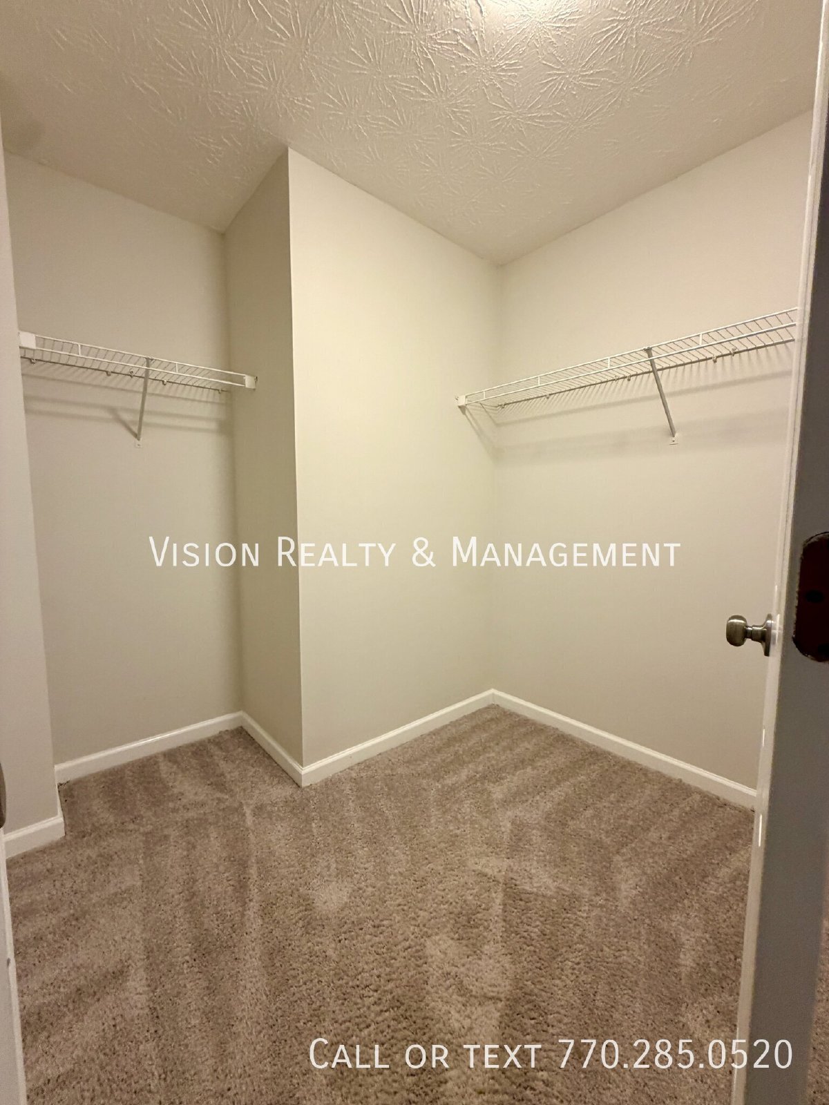 Beautiful 2 BD 2 BA Townhome property image