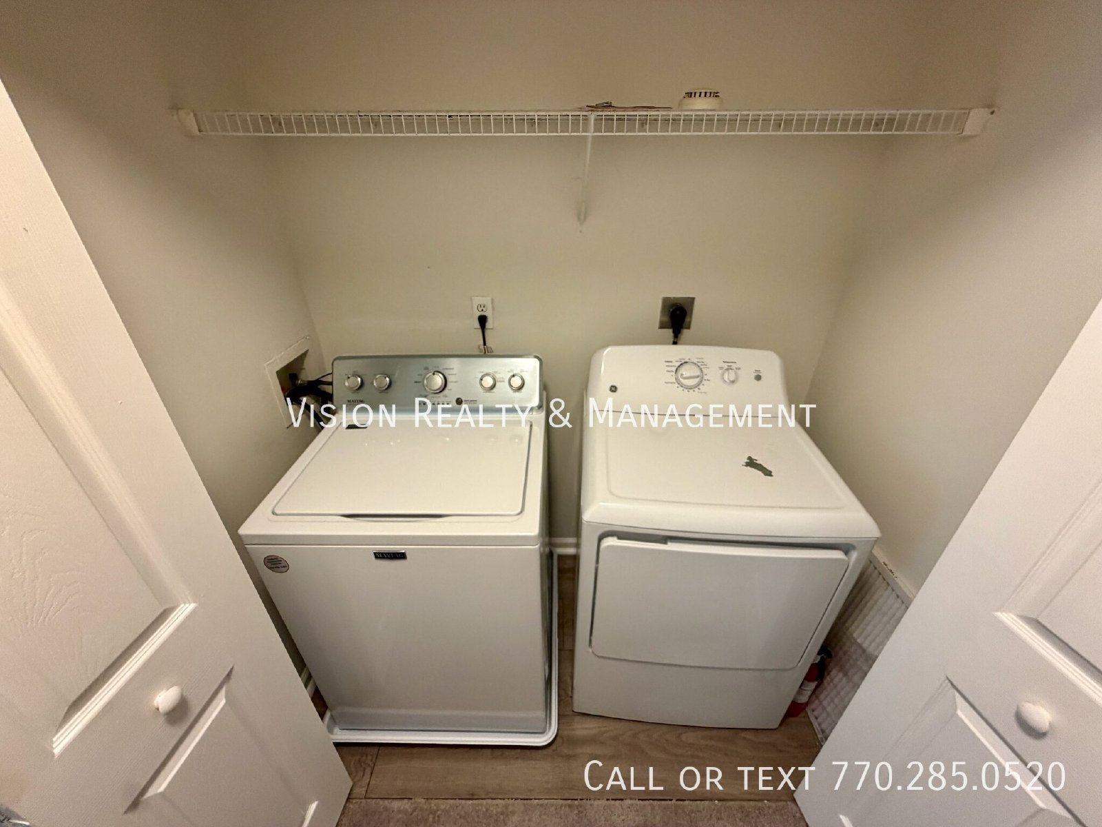 Beautiful 2 BD 2 BA Townhome property image