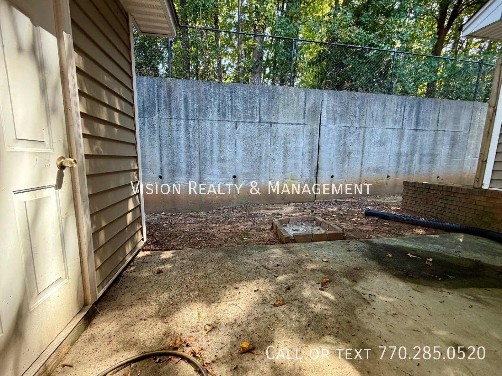 Beautiful 2 BD 2 BA Townhome property image