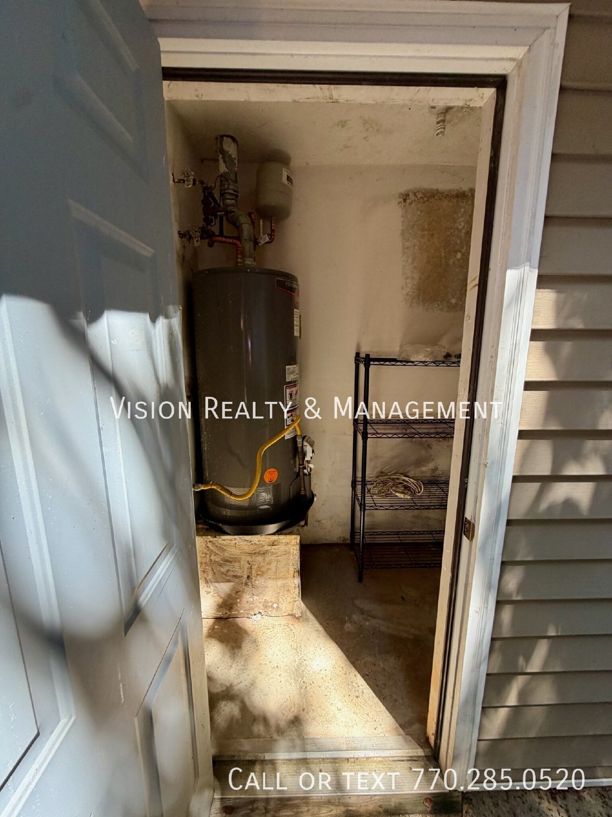 Beautiful 2 BD 2 BA Townhome property image