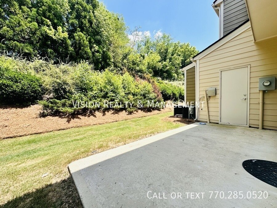 Beautiful 3 BD 2.5 BA Townhome property image