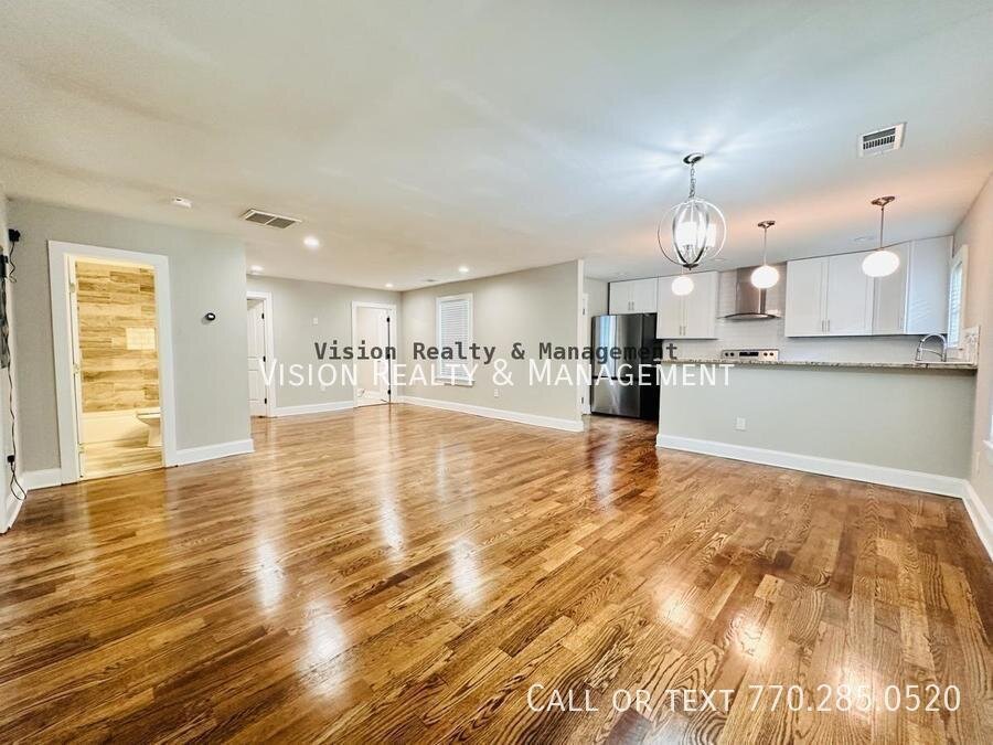 Beautiful 3 BR 2 BA in Hapeville! property image