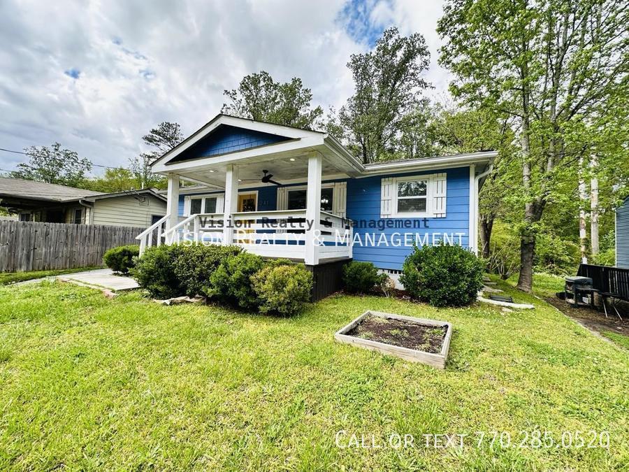 Beautiful 3 BR 2 BA in Hapeville! property image