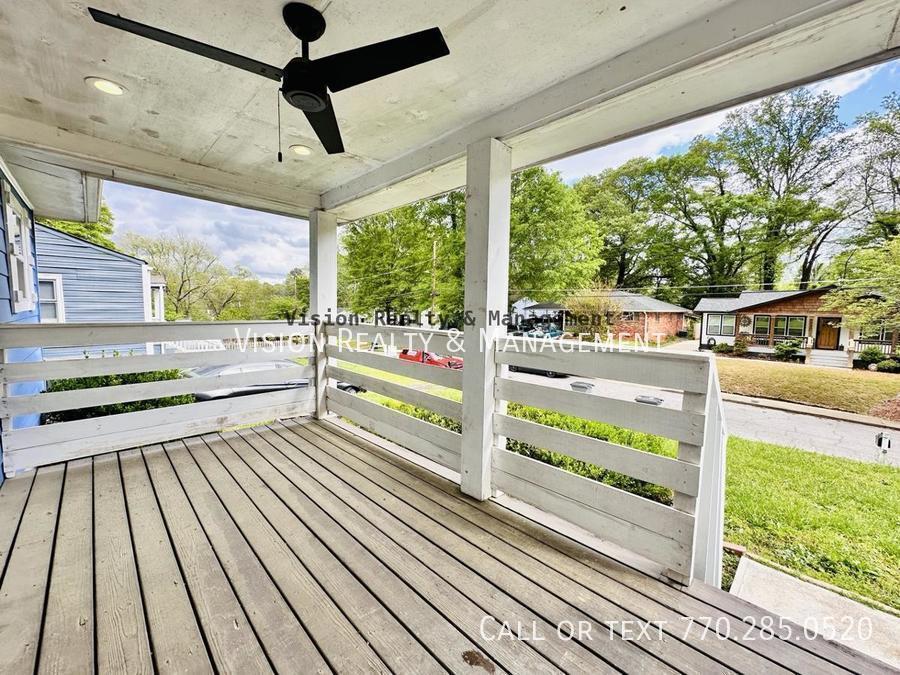 Beautiful 3 BR 2 BA in Hapeville! property image