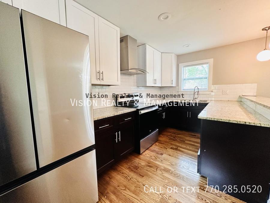 Beautiful 3 BR 2 BA in Hapeville! property image